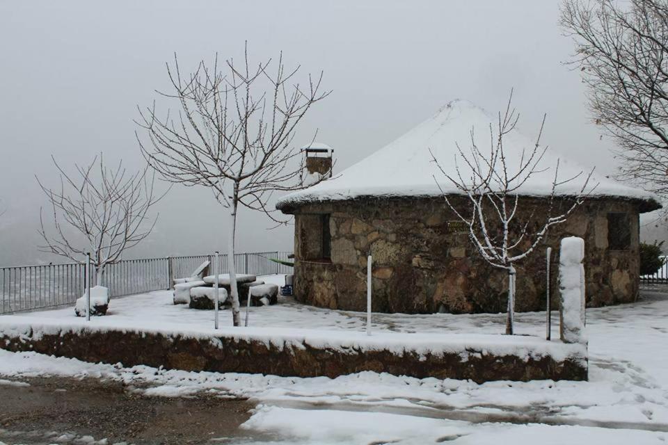 Apartamentos Rurales El Solitario Banos De Montemayor Zewnętrze zdjęcie